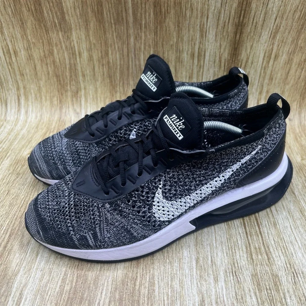 Nike Air Max Flyknit Racer Women's Size 9 Black White Oreo Sneakers DM9073-001